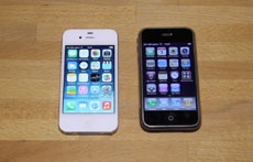 Блогер сравнил скорость работы iOS 3 на iPhone 2G и iOS 7 на iPhone 4