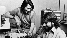 Компании Apple исполняется 40 лет