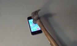 Американцы придумали, как защитить экран смартфона