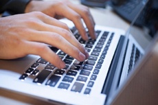 Чоловік заплатив інтернет-шахраям майже 17 тисяч гривень за ліки