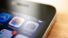 Apple не спешит менять аккумуляторы на дефектных iPhone