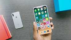 Слабый спрос на iPhone 8 на руку Apple