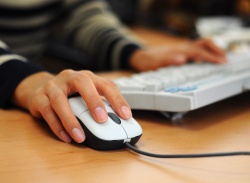 20-летняя девушка отдала интернет-мошенникам 9 тысяч гривен