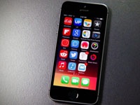 Выпущен чехол, превращающий iPhone 6 в iPhone 5