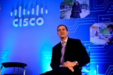 Выручка Cisco падает почти два года