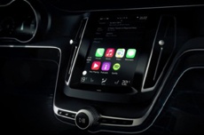 Apple CarPlay избавили от проводов