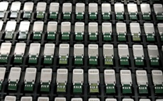 Появились снимки динамиков и Lightning-коннекторов iPhone 8