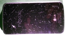Хрупкий Nexus 4 или почему пластик иногда лучше стекла