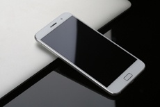 Глобальная версия смартфона ZUK Z1 получит платформу Cyanogen OS 12.1