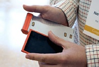 Революционный модульный смартфон представлен официально