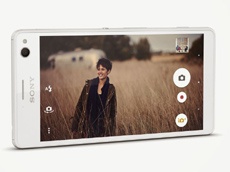 Представлен смартфон для любителей селфи Sony Xperia C4