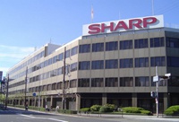 Sharp не продаст дисплейный бизнес