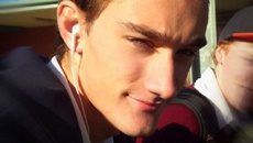 Фото макетов золотых iPhone 6