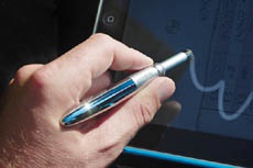 Apple запатентовала «умный» стилус со встроенным акселерометром и датчиком света