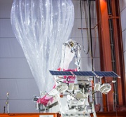 В сети появились фото запуска стратостатов от Google