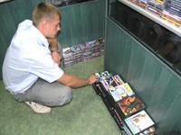 Милиционеры "накрыли" подпольный цех по изготовлению контрафактных DVD-дисков