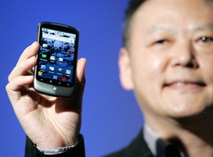 HTC надеется на возрождение в 2013 году