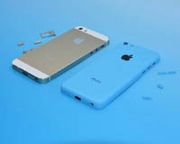 Золотистый iPhone сфотографирован