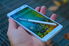 Galaxy Note 4 начал получать свежий патч безопасности