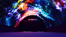 LG представила самый настоящий OLED-тоннель из 216 дисплеев