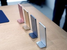 iPhone 7 Plus в новом цвете Space Black и серебристый iPhone 6s сравнили на фото