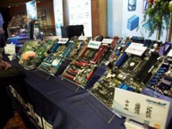 На выставке CeBIT 2013 не будет стендов Asustek и Gigabyte