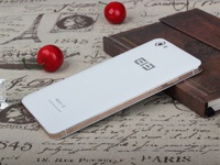 Elephone разрабатывает смартфон с 2K-экраном