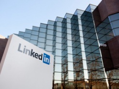 Деловая соцсеть LinkedIn стала убыточной