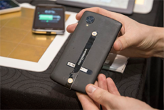 На CES показали беспроводную зарядку для любых смартфонов