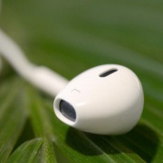 Слух о наушниках Apple с датчиками пульса и давления оказался шуткой анонимного пользователя