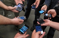 В 2015 году в мире будет продано свыше 2 млрд мобильных телефонов