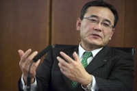 Чем объясняется слабый спрос на Windows 8?