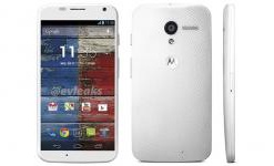 Moto X: стекло Magic Glass и сверхпрочный каркас