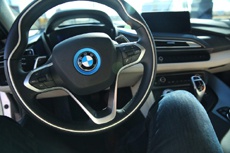 BMW отказалась от партнерства с Apple