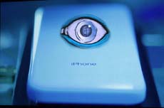 Apple сравнила последствия от взлома iPhone с антиутопией Оруэлла