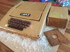 Представлен съедобный компьютер Apple II+