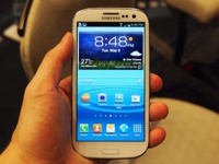 Samsung Galaxy S3 начал получать обновление Android 4.4 KitKat