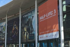 Перед выставочным комплексом Gamescom 2016 повесили постер Half-Life 3