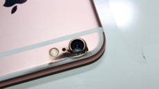 Новейший смартфон iPhone 6s впервые взорвался во время зарядки