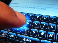 Миллионы на бесплатном: как мессенджеры зарабатывают деньги