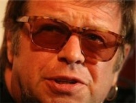 "Аквариум" отменил концерт из-за "свиного гриппа"