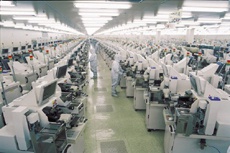 Если iPhone начнут собирать в США, смартфоны подорожают вдвое