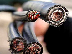 В Лисичанске и Рубежном продолжаются кражи кабеля "Укртелекома"