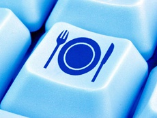 Нейросеть научили писать убедительные поддельные клиентские отзывы