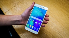 Samsung Galaxy A5 (2016) получит экран с разрешением 720p