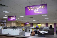 Прибыль Yahoo! упала в 15 раз