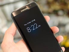 Для Samsung Galaxy S7 и S7 Edge вышел апдейт с новыми функциями Always On Display