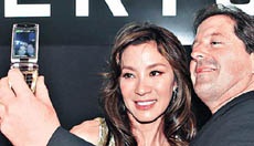 Главный дизайнер Vertu попросил Apple отказаться от фирменных разъемов