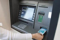 В Запорожье засудили хакера, подделывавшего банковские карточки