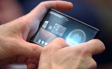 Apple запатентовала «iPhone будущего» с прозрачным экраном